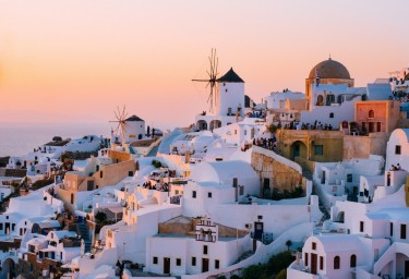 6 Cycladic Greek Islands Ideal for Yacht Charter