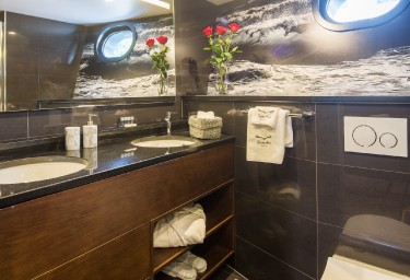 RARA AVIS Master Cabin Bathroom