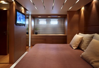 Luxury Charter Motor Yacht FELIGO V Master Stateroom