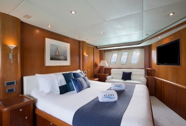 ALANI Guest Stateroom