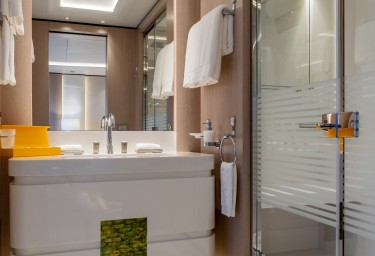 O'PARI VIP Suite Bathroom 