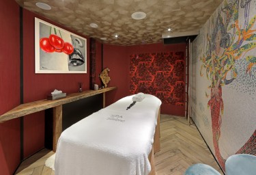 SHERAKHAN Massage Room