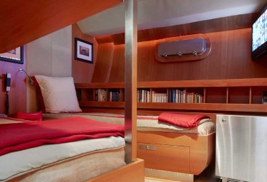 Luxury Charter Sailing Yacht SILVERTIP Twin Cabin