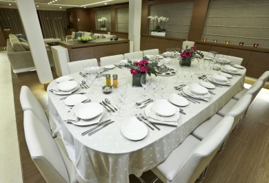 M/Y OURANOS Formal Dining
