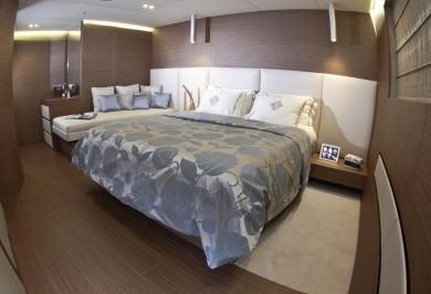 Charter Yacht OURANOS VIP Stateroom