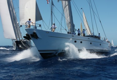 Sailing Yacht HYPERION Bow