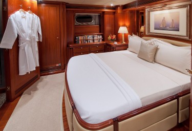Sailing Yacht HYPERION Guest Double Cabin