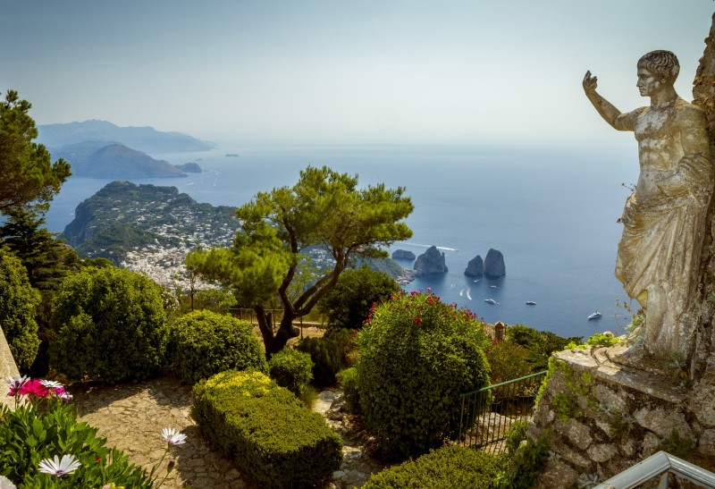 Capri Statue