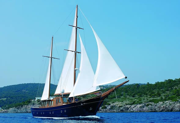 Liana H Sailing