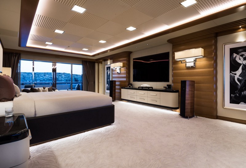 Luxury charter yacht LANA