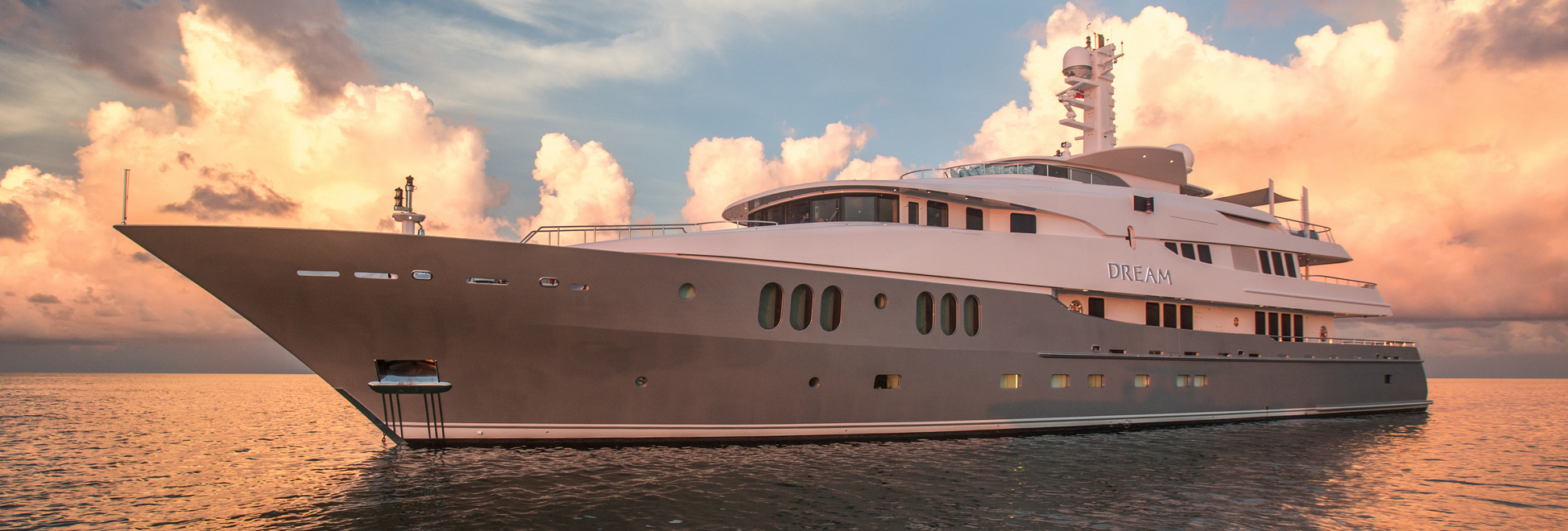 dream yacht charter group