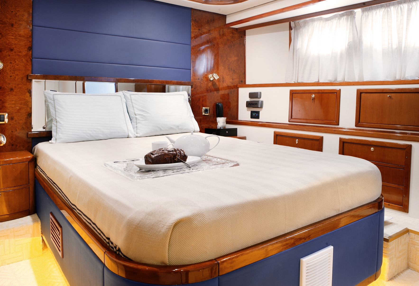 dream yacht charter by the cabin