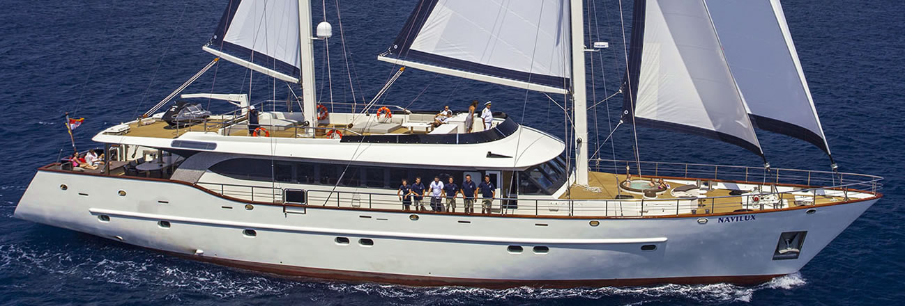 navilux yacht charter