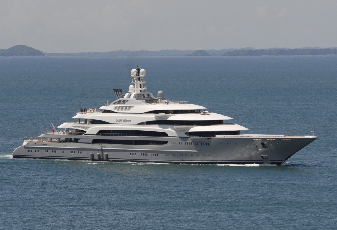 who owns motor yacht ocean victory