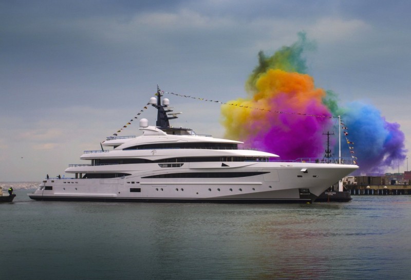 CLOUD 9 – le plus récent des yachts de luxe charter est lancé