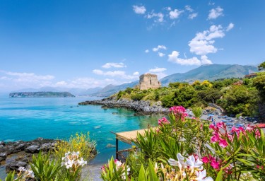  Réservez vos location de superyacht de luxe en Méditerranée pour 2022