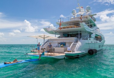 Last Minute Luxury Yacht Charters in the Caribbean & Bahamas for the 2022/23 Holidays 