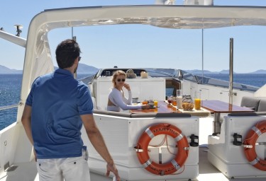 8 Tips for Those New to Luxury Yacht Charters