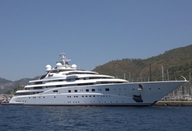 Luxury Mega Yacht TOPAZ