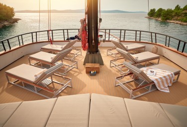 ANETTA Sun Deck Lounge Area