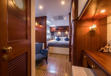OMBRE BLU3 Master Stateroom