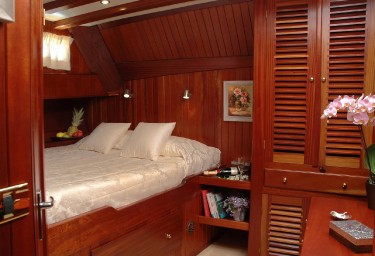 MATINA Guest Double Cabin