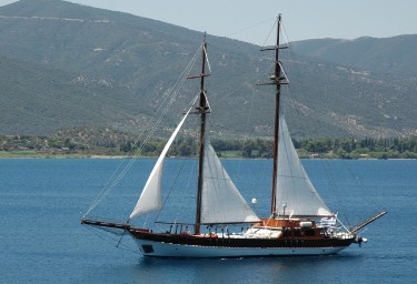 MATINA Under Sail