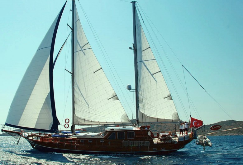 Yacht Atalante