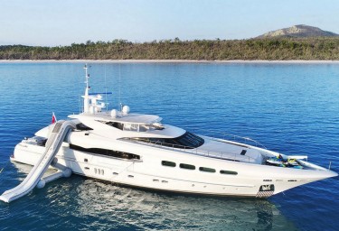 Yacht Infinity Pacific