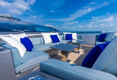 M7 Foredeck Seating