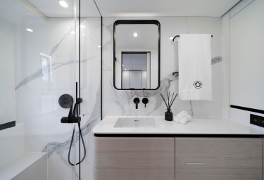ONE PLANET Guest Bathroom