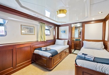 PACIFIC MERMAID Guest Twin Cabin