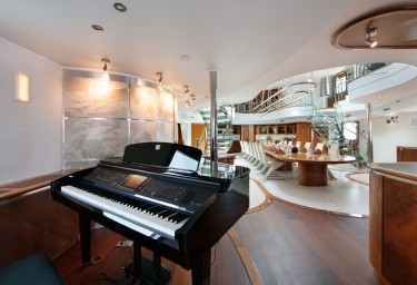 SHERAKHAN Piano Main Deck Salon & Dining