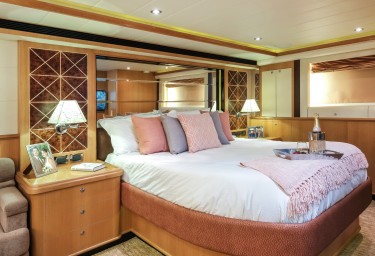 SILVER LINING Guest Double Cabin