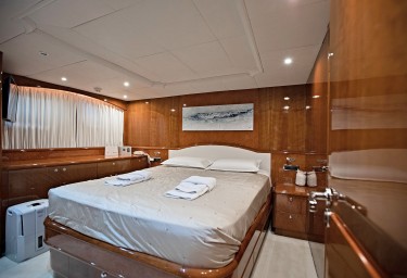 THEION Double Cabin