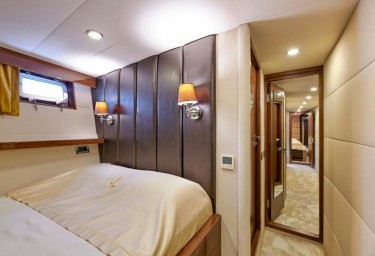 WIDE LIBERTY Guest Cabin