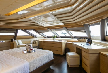 Luxury Motor Yacht RINI Master Stateroom