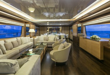 Luxury Motor Yacht RINI Saloon and Dining