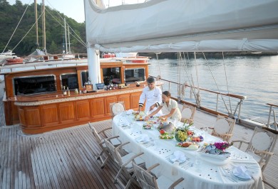 Luxury Charter Yacht KAPTAN KADIR Alfresco Dining Table Setting